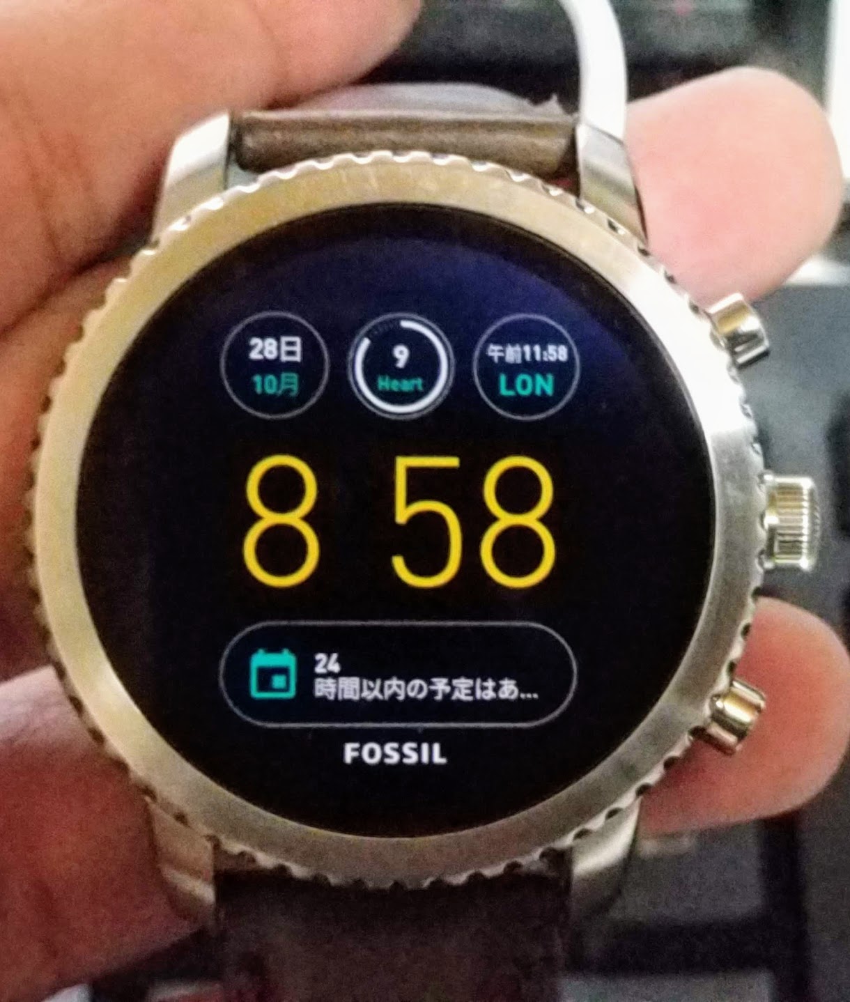 スマートウォッチ]「FOSSIL 腕時計 Q EXPLORIST 第3世代」が到着。触っ 