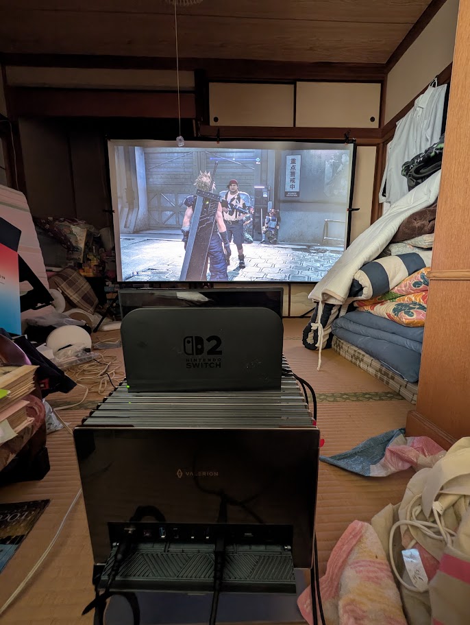 Valerion Pro2に映したファイナルファンタジーVII リメイクのバトル前シーン