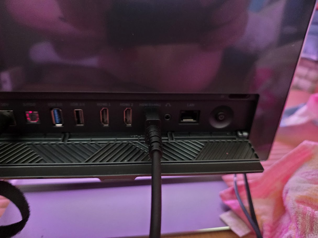 Valerion Pro2の背面端子の接写