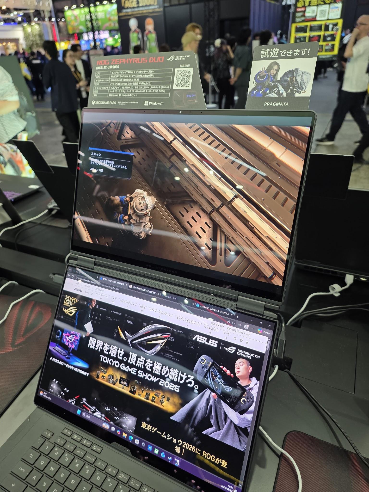 上画面と下画面のどちらにもゲーム映像を表示したROG Zephyrus Duo