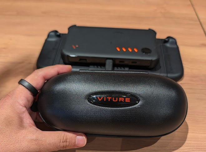 VITURE Pro 2のグラスケースとVITURE Pro モバイルドック